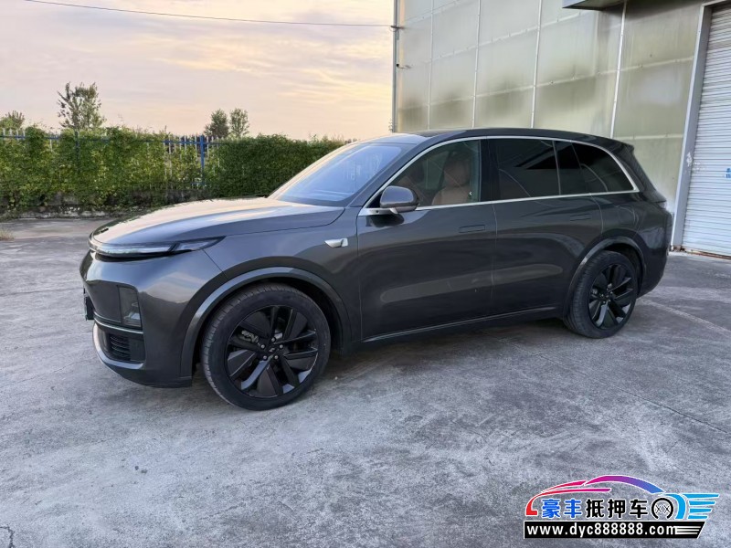23年理想L8SUV抵押车出售