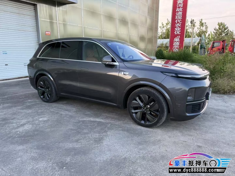 23年理想L8SUV抵押车出售