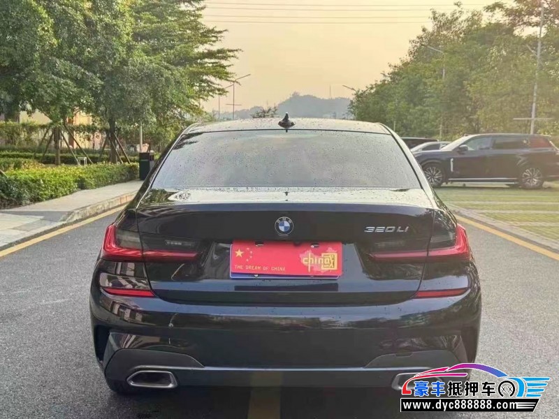 22年宝马3系轿车抵押车出售