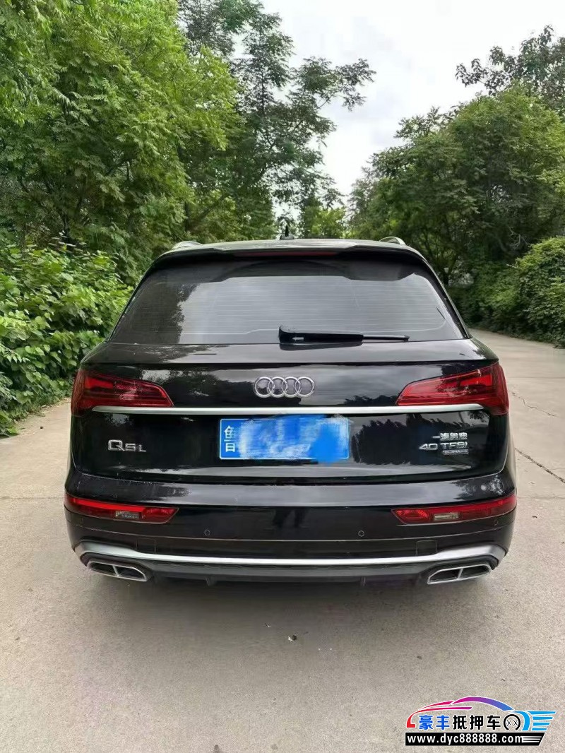 25年奥迪Q5轿车抵押车出售