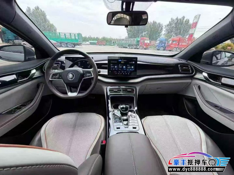 24年比亚迪秦轿车抵押车出售