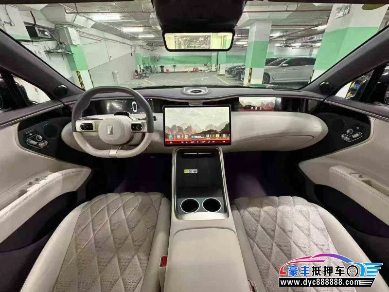 26年阿维塔11轿车抵押车出售