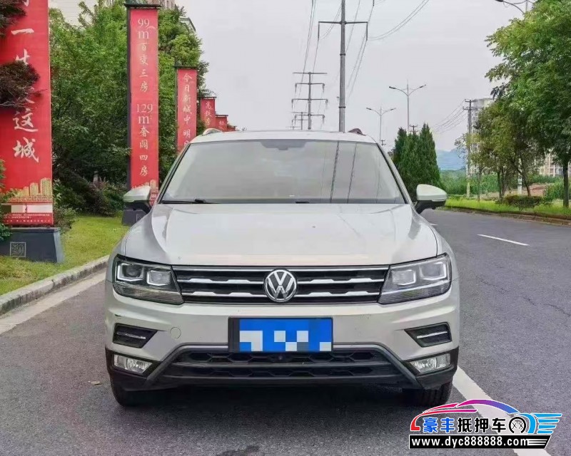 抵押车出售18年大众途观轿车