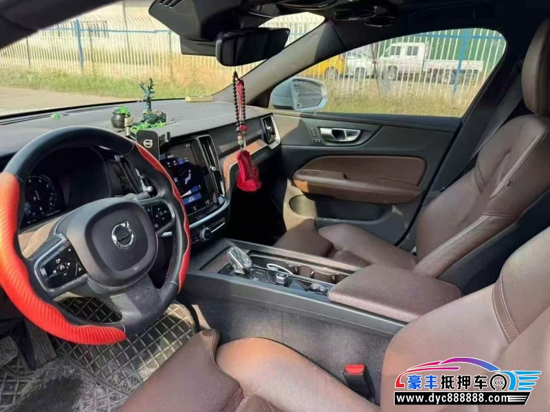 22年沃尔沃S60轿车抵押车出售