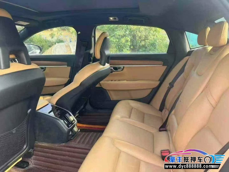 19年沃尔沃S90轿车抵押车出售