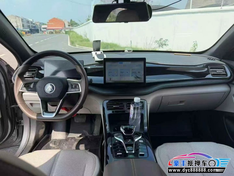 23年比亚迪秦轿车抵押车出售