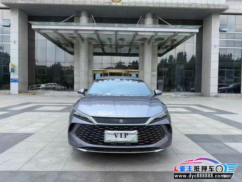 抵押车出售24年比亚迪秦轿车