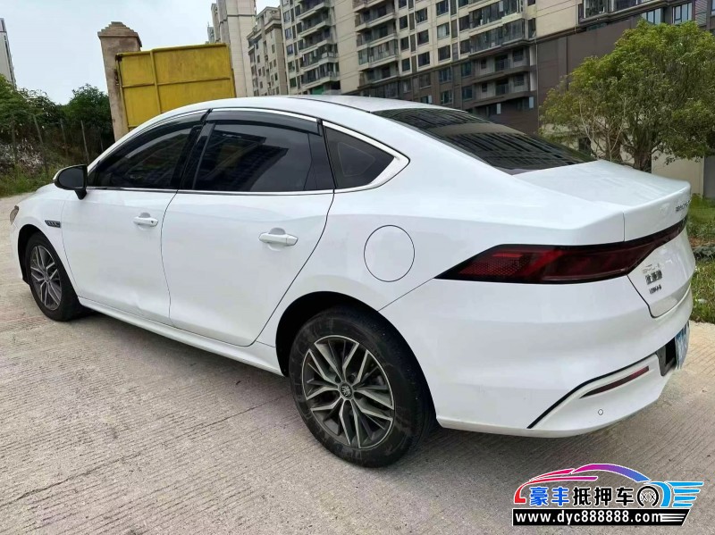 23年比亚迪秦轿车抵押车出售