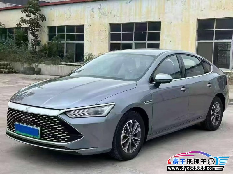 25年比亚迪秦轿车抵押车出售