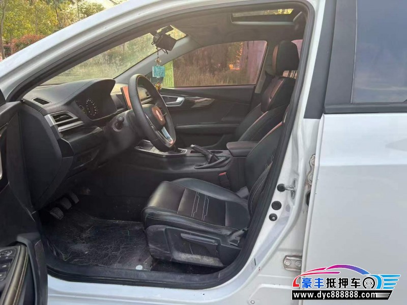 19年比亚迪秦轿车抵押车出售