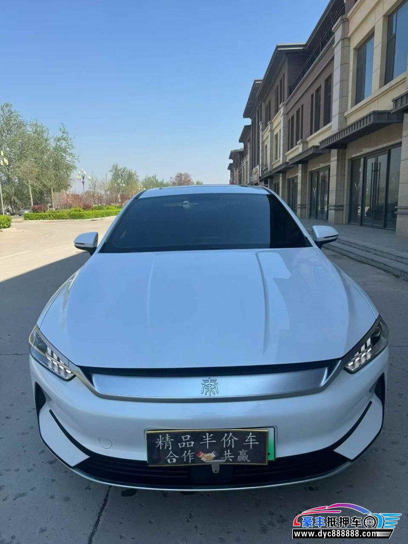 抵押车出售25年比亚迪秦轿车