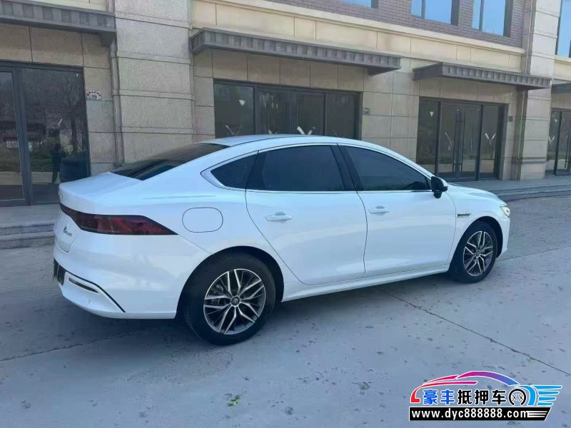 25年比亚迪秦轿车抵押车出售