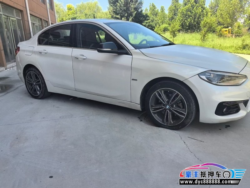18年宝马1系轿车抵押车出售