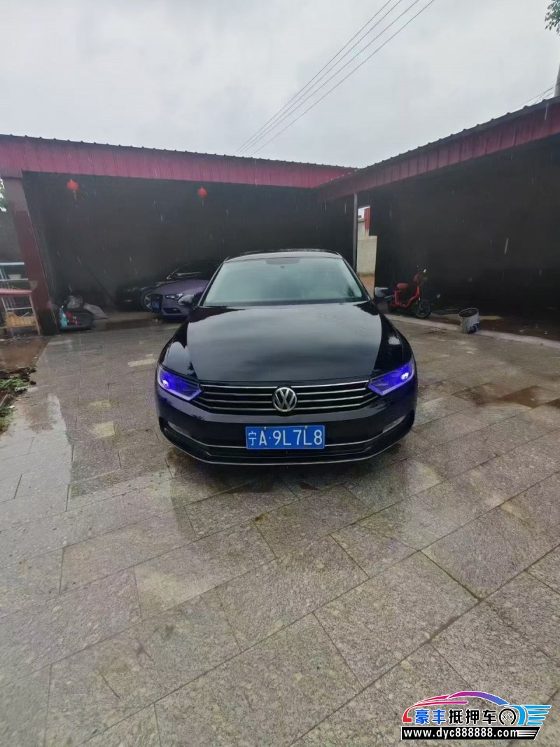 18年大众迈腾轿车