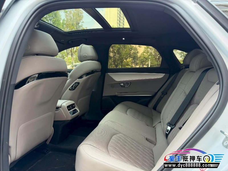 25年比亚迪汉轿车抵押车出售