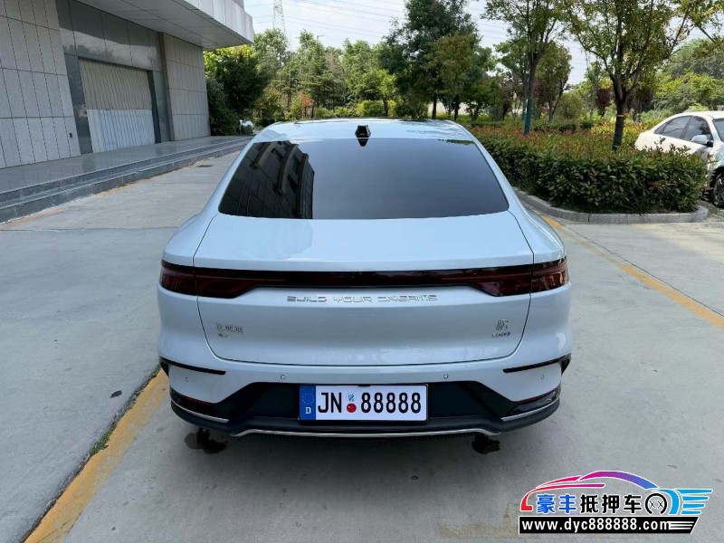 25年比亚迪汉轿车抵押车出售