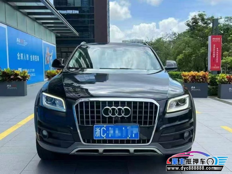 17年奥迪Q5轿车抵押车出售