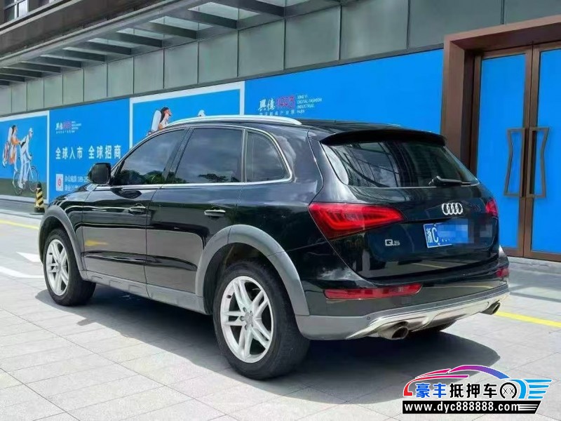 17年奥迪Q5轿车抵押车出售