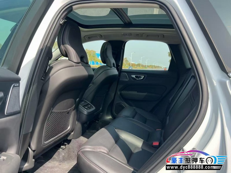 25年沃尔沃XC60轿车抵押车出售