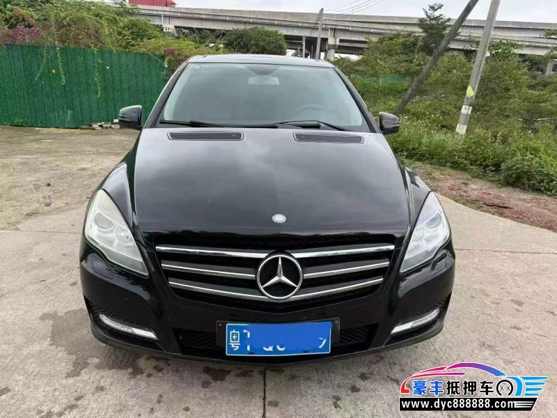 抵押车出售17年奔驰R轿车