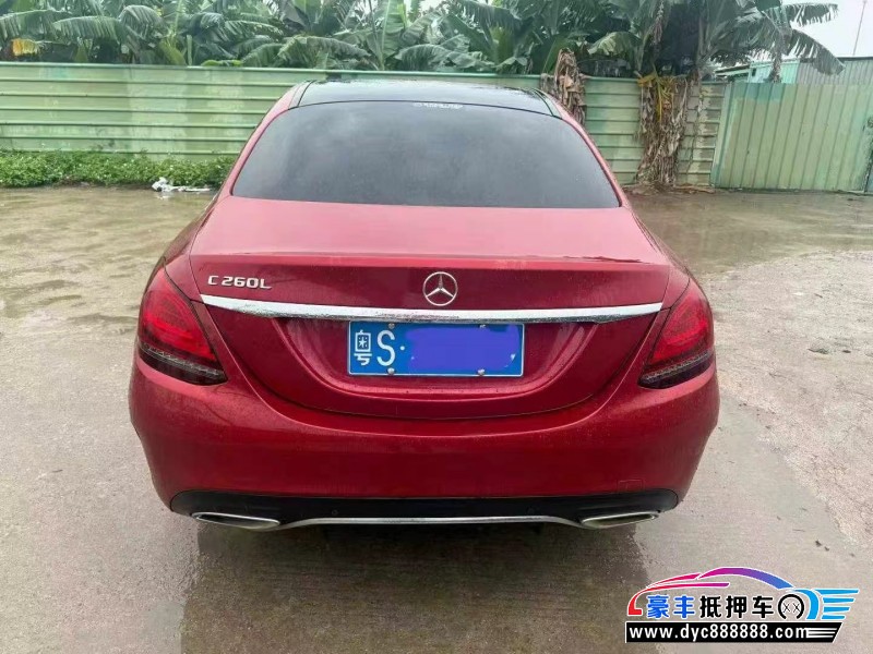19年奔驰C轿车抵押车出售