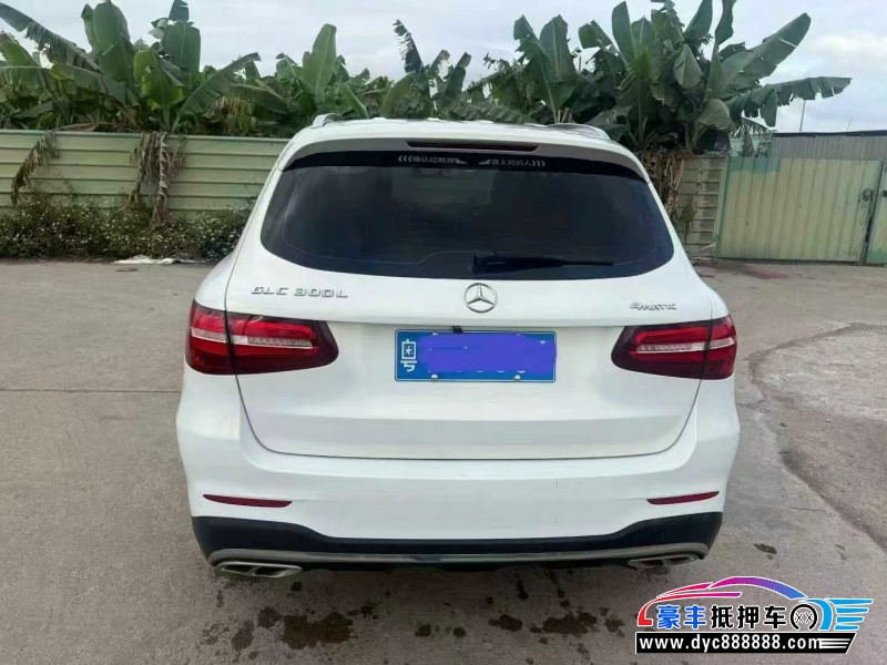 18年奔驰GLC轿车抵押车出售