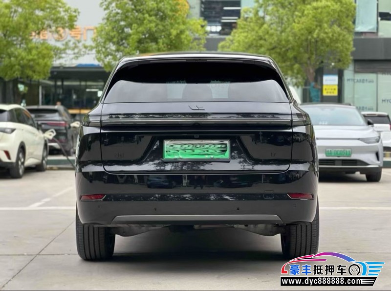 25年理想L7轿车抵押车出售