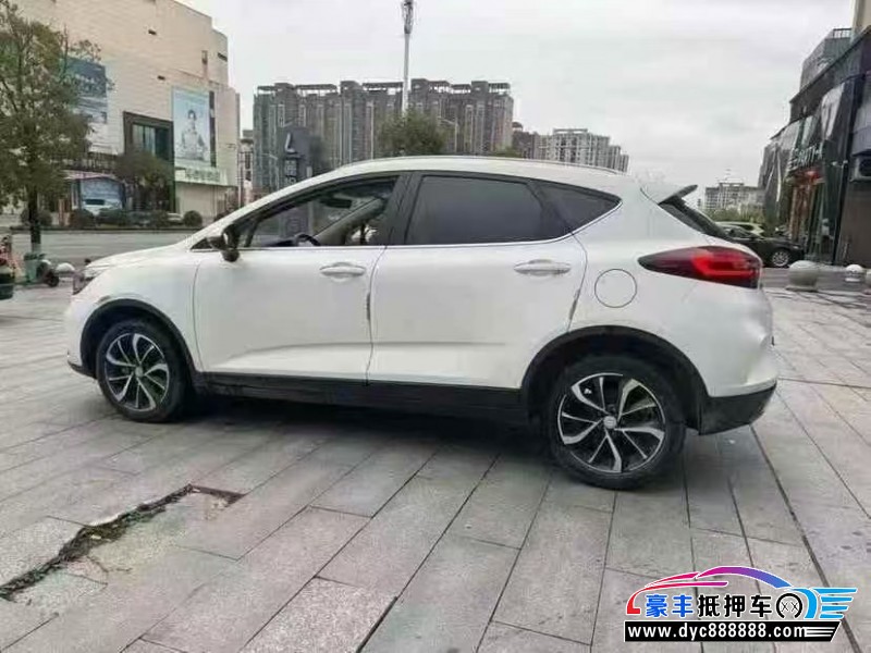 21年吉利帝豪GS轿车抵押车出售
