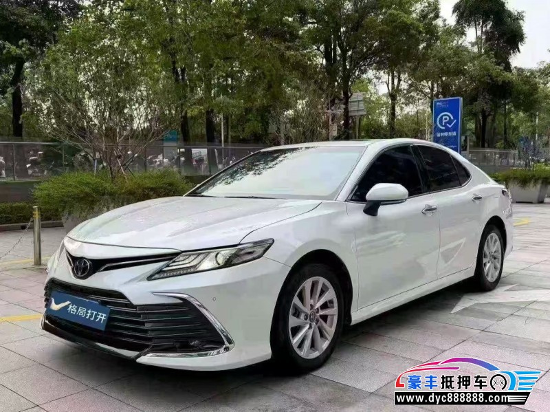 22年丰田凯美瑞轿车抵押车出售