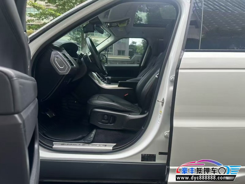 20年路虎揽胜运动轿车抵押车出售