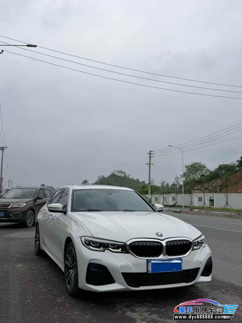 22年宝马3系轿车抵押车出售