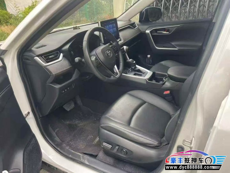 23年丰田RAV4轿车抵押车出售