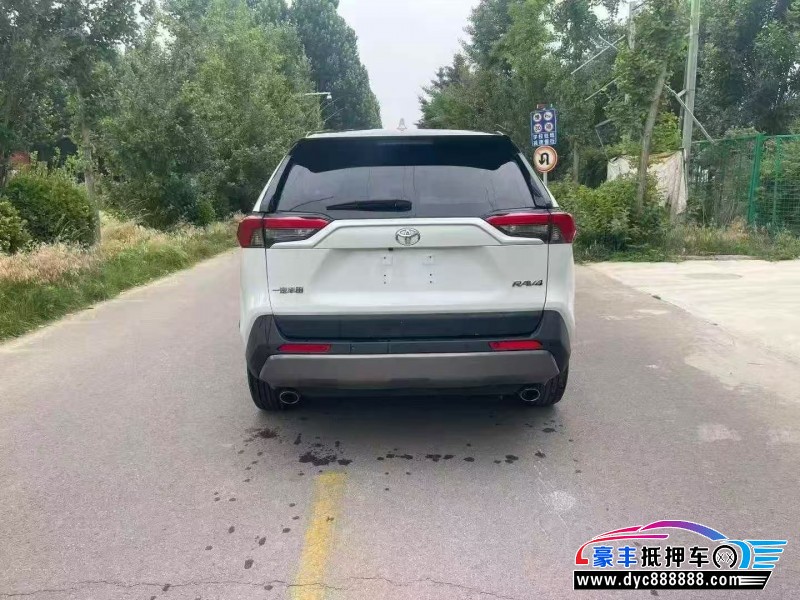 23年丰田RAV4轿车抵押车出售