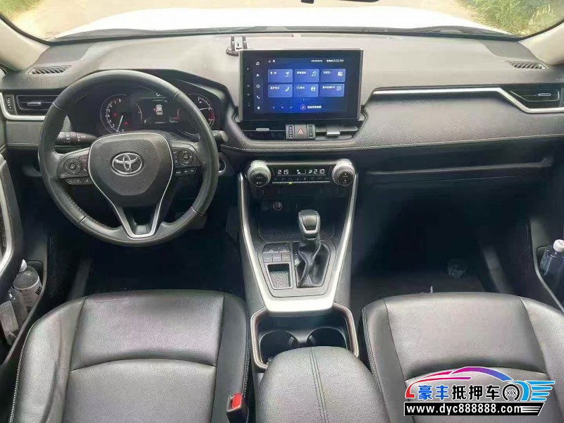 23年丰田RAV4轿车抵押车出售