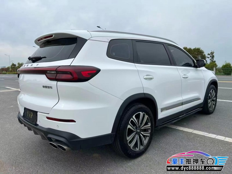 23年奇瑞瑞虎8轿车抵押车出售