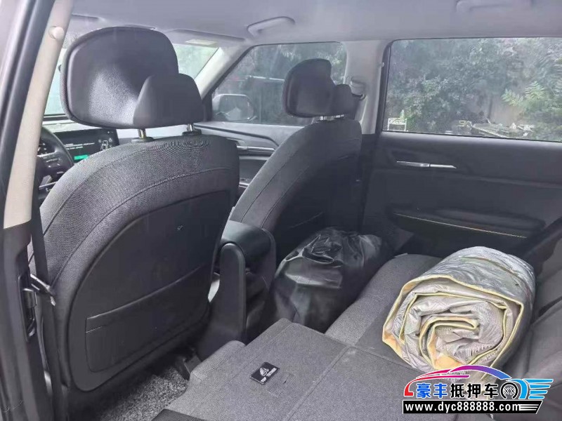 25年起亚EV5轿车抵押车出售