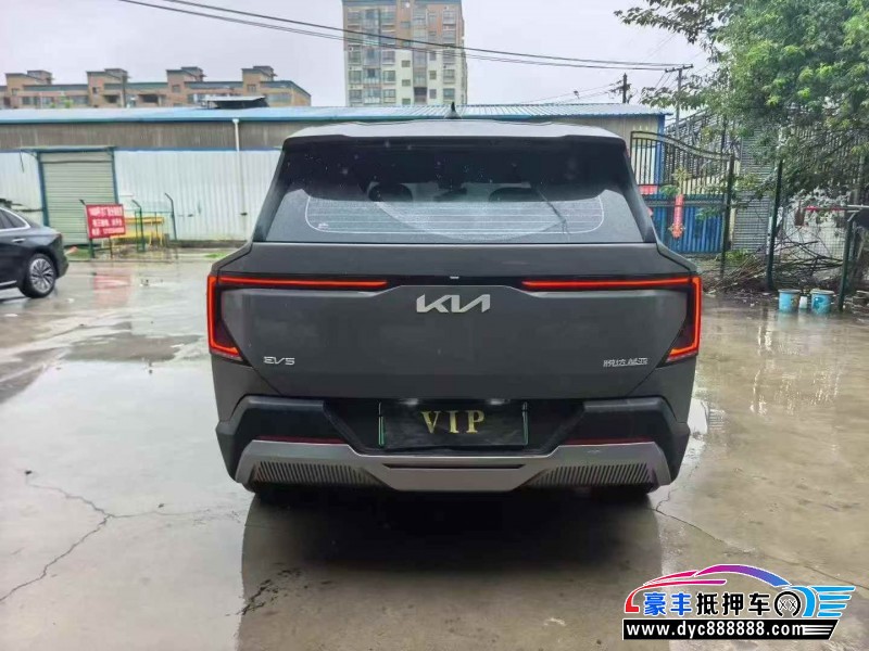 25年起亚EV5轿车抵押车出售