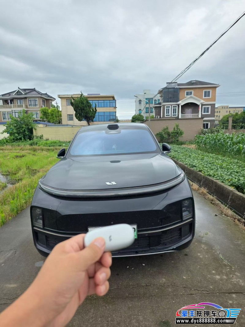 23年理想L9轿车抵押车出售