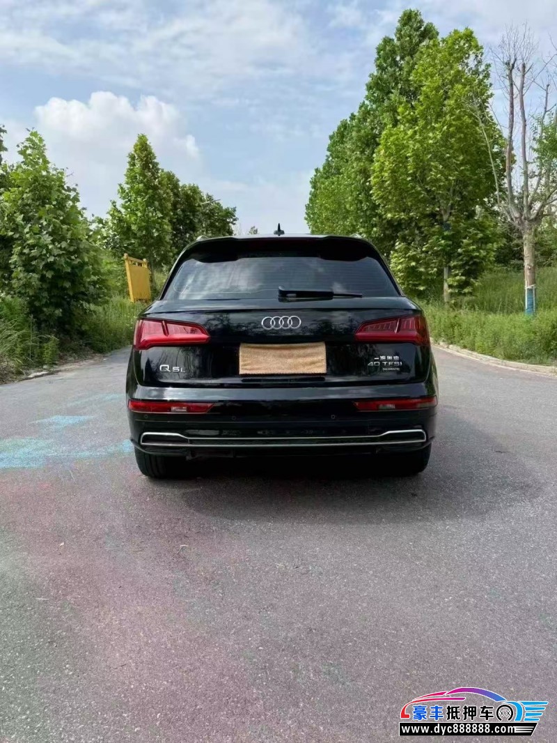 20年奥迪Q5轿车抵押车出售