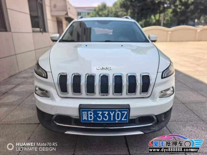 抵押车出售19年Jeep自由光轿车