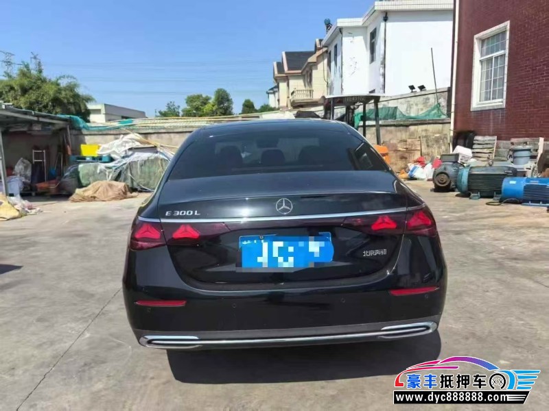 24年奔驰E轿车抵押车出售