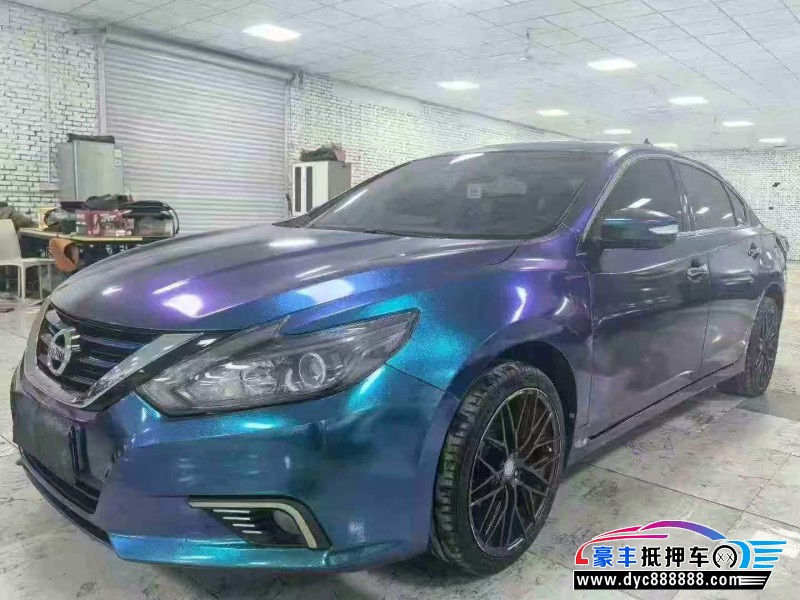 17年日产天籁轿车抵押车出售