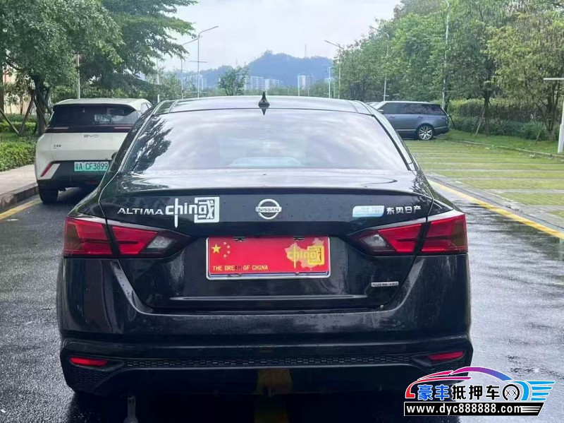 21年日产天籁轿车抵押车出售