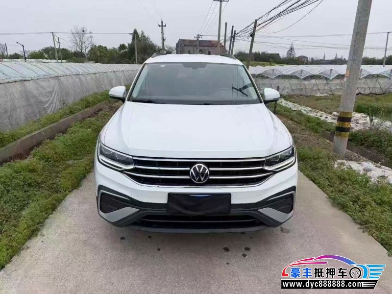 抵押车出售22年大众途观轿车