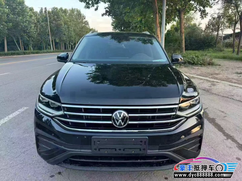 抵押车出售26年大众途观轿车