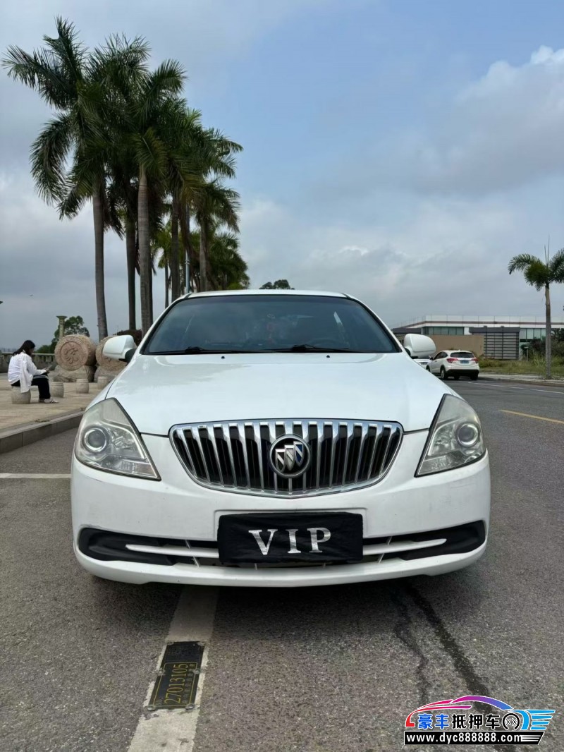 抵押车出售16年别克凯越轿车