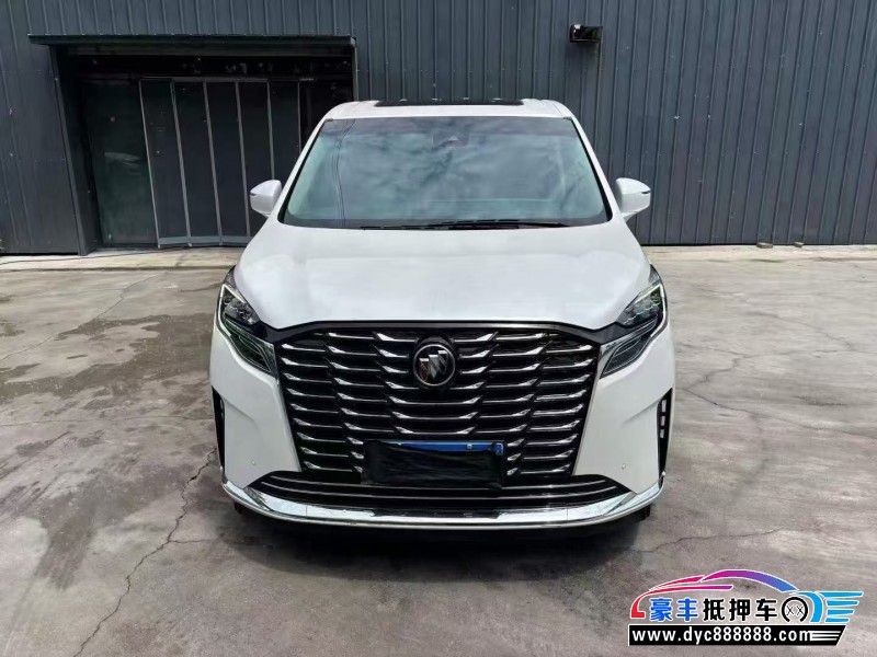 抵押车出售24年别克GL8轿车