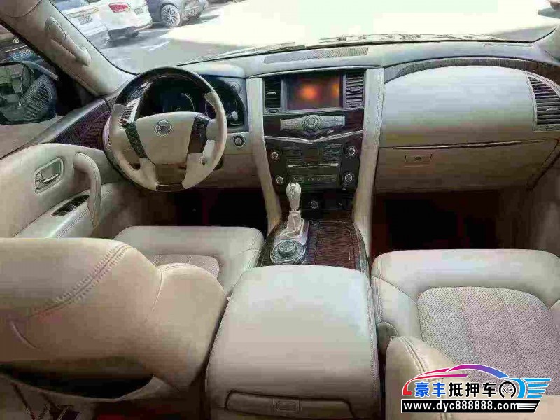 17年日产途乐轿车抵押车出售