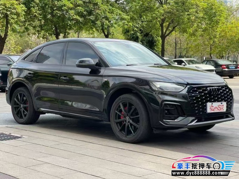 22年奥迪Q5轿车抵押车出售