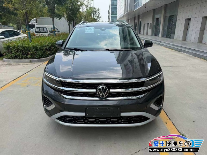 抵押车出售22年大众揽镜轿车